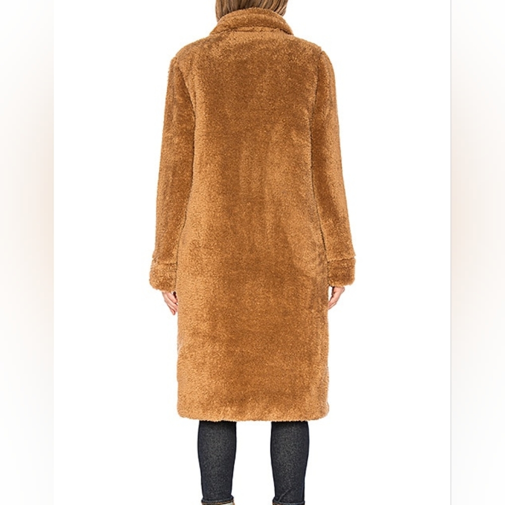Fuzzy Teddy Jacket - Picture 3 of 7